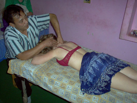 Tibetan massage 011