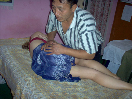 Tibetan massage 055