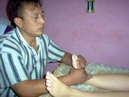 Tibetan massage 066
